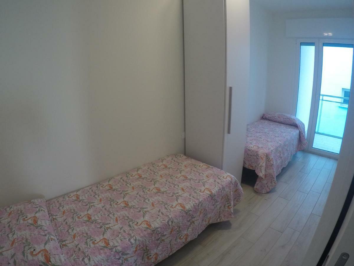 New Alfieri - Agenzia Cocal Apartment Каорле Екстериор снимка
